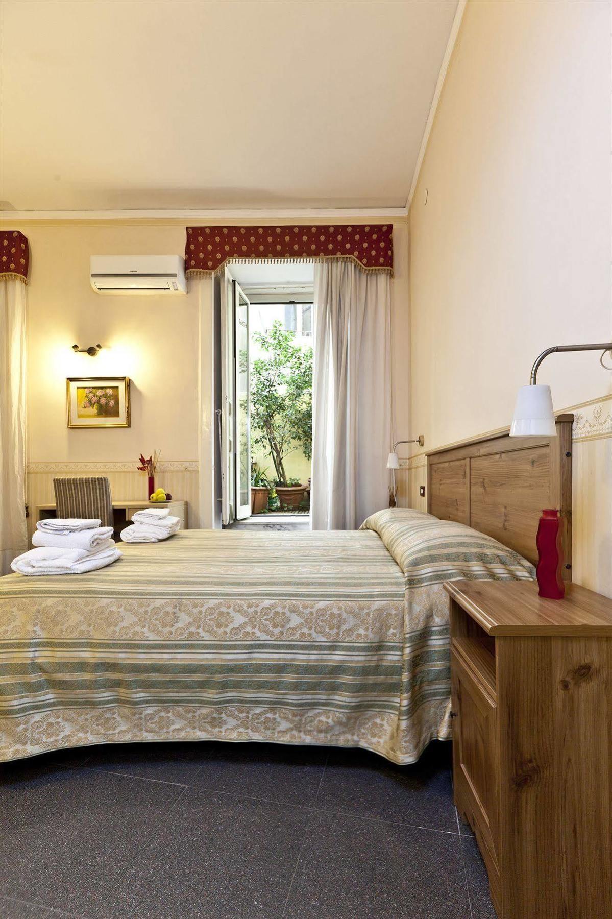 Gasthuis Bnb Naples 3*